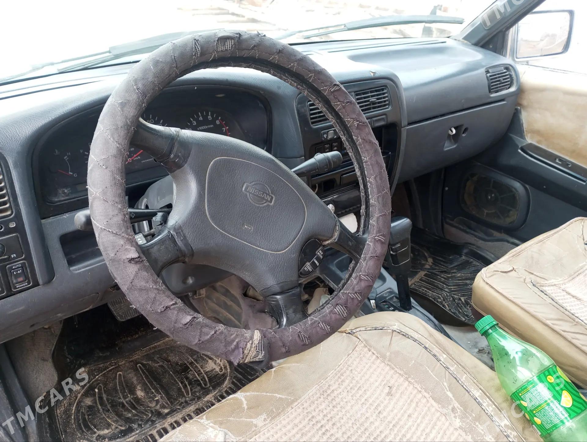 Nissan Pathfinder 1994 - 60 000 TMT - етр. Туркменбаши - img 6