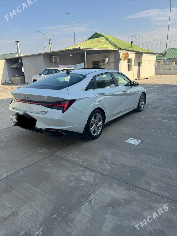 Hyundai Elantra 2021 - 250 000 TMT - Арзув - img 7
