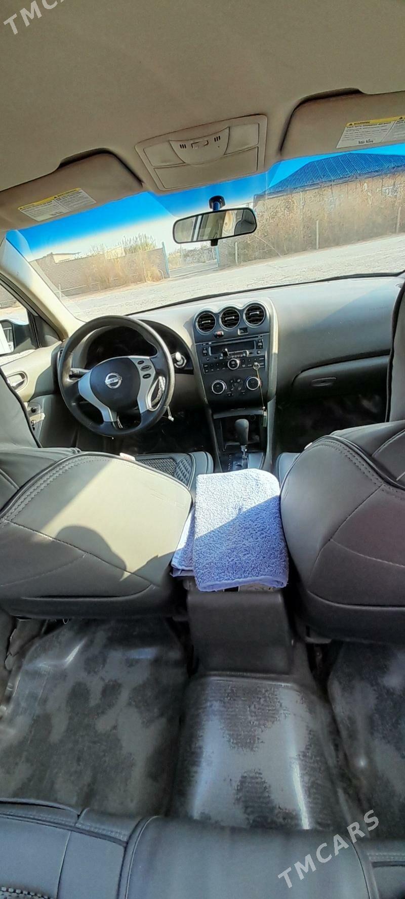 Nissan Altima 2009 - 90 000 TMT - Серахс - img 4