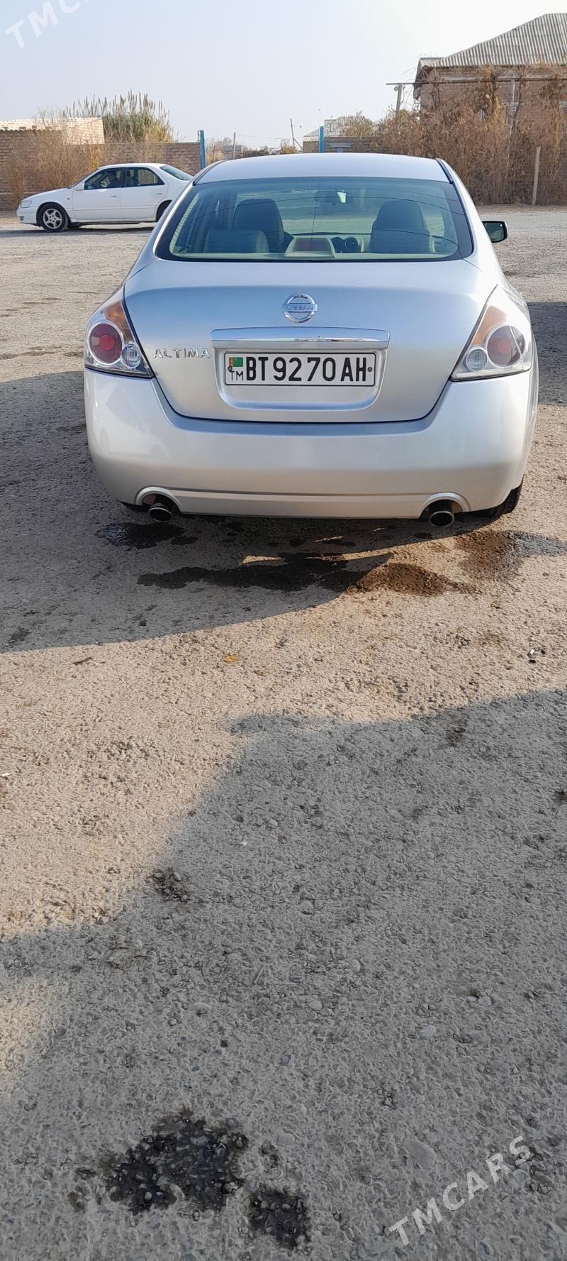 Nissan Altima 2009 - 90 000 TMT - Серахс - img 8