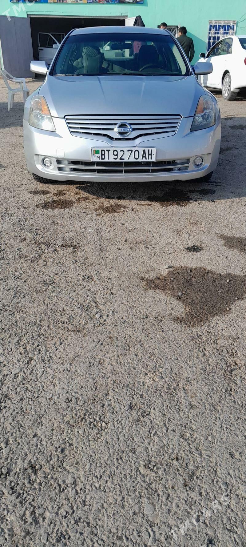 Nissan Altima 2009 - 90 000 TMT - Серахс - img 9