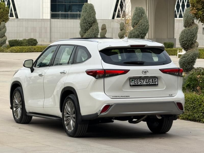 Toyota Highlander 2021 - 520 000 TMT - Aşgabat - img 5