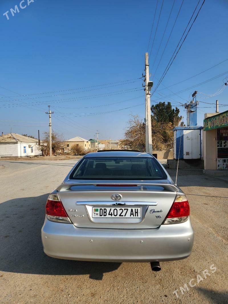 Toyota Camry 2003 - 210 000 TMT - Gökdepe - img 5
