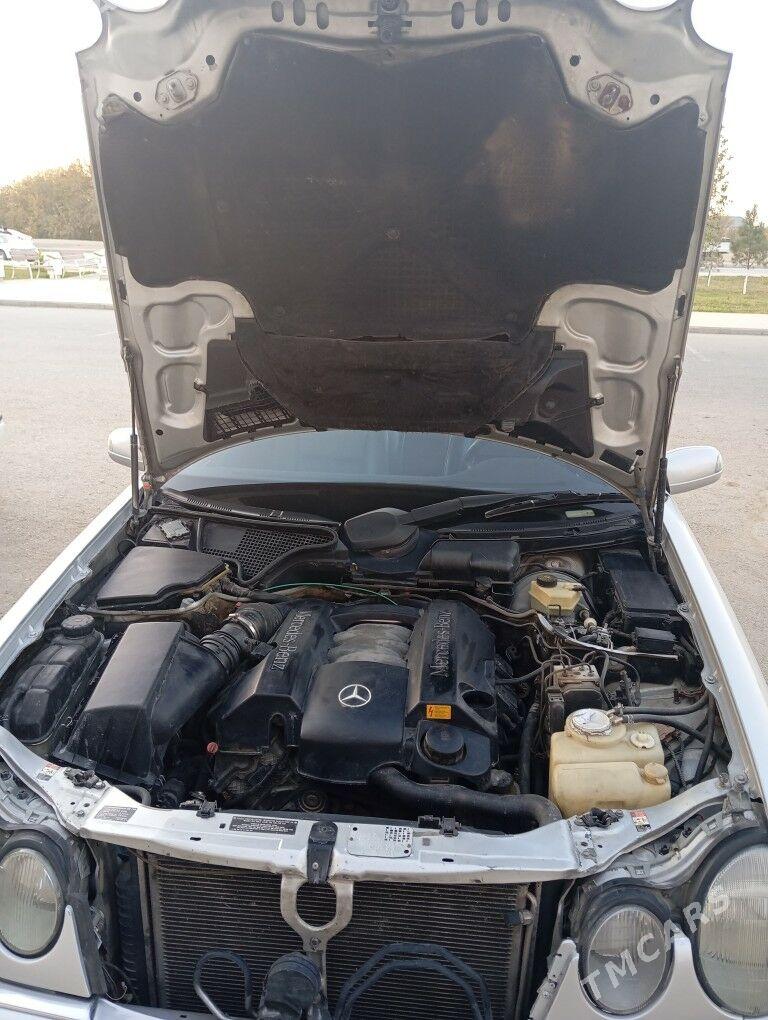 Mercedes-Benz E320 1999 - 110 000 TMT - Gurtly - img 7