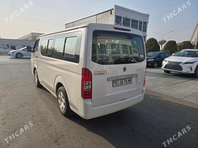 Toyota Hiace 2018 - 280 000 TMT - Мары - img 8