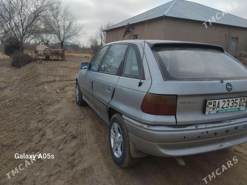Opel Astra 1994 - 55 000 TMT - Болдумсаз - img 2