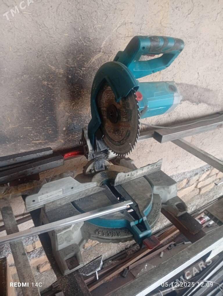 пластик айна гапы бежерйен зат - Gurbansoltan Eje - img 2