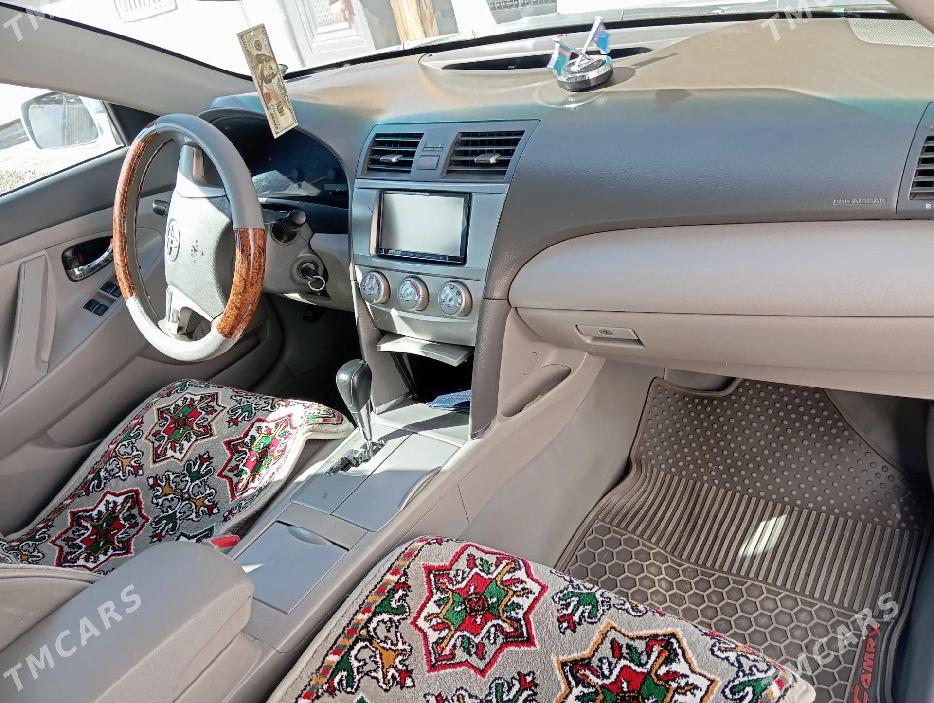 Toyota Camry 2010 - 185 000 TMT - етр. Туркменбаши - img 6