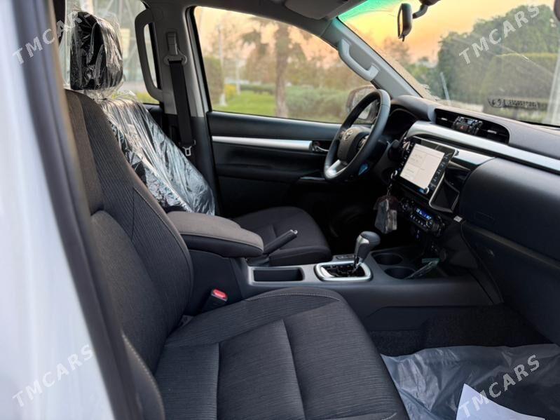 Toyota Hilux 2023 - 575 000 TMT - Гёкдепе - img 10