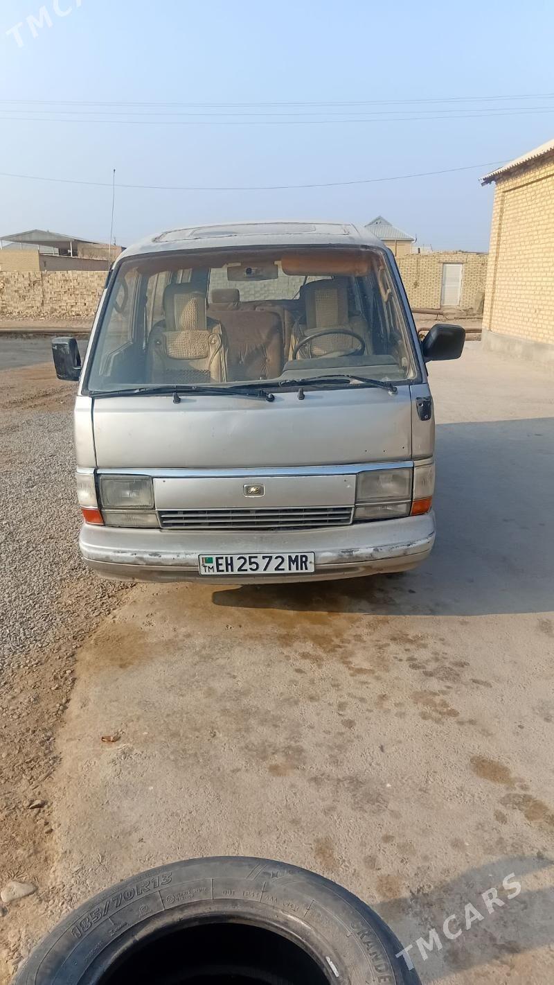 Toyota Hiace 1989 - 33 000 TMT - Sakarçäge - img 5