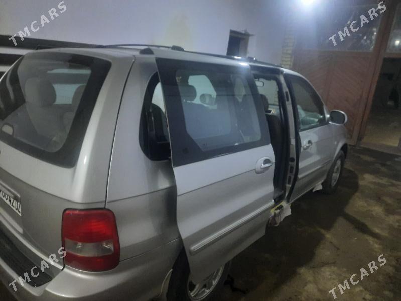 Kia Carnival 2001 - 70 000 TMT - Кёнеургенч - img 7