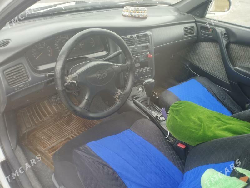 Toyota Carina 1994 - 75 000 TMT - Бахарден - img 5