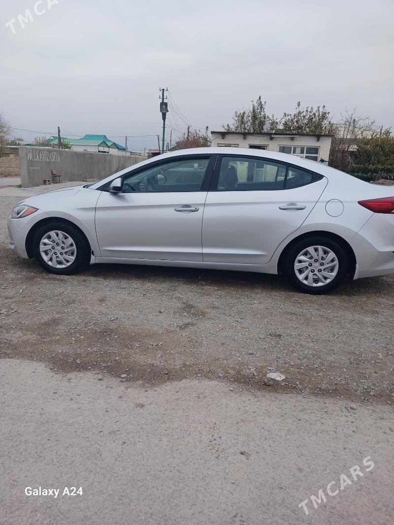 Hyundai Elantra 2018 - 200 000 TMT - Бахарден - img 4