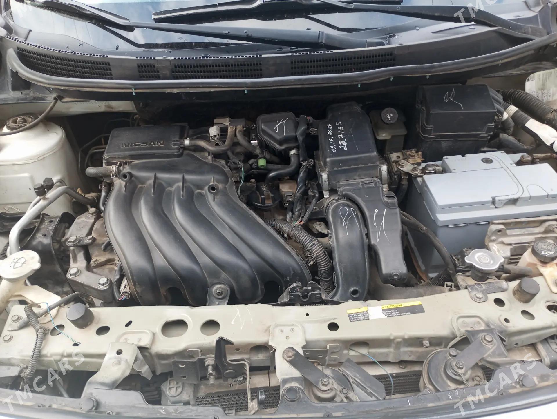 Nissan Versa 2012 - 130 000 TMT - Türkmenabat - img 4