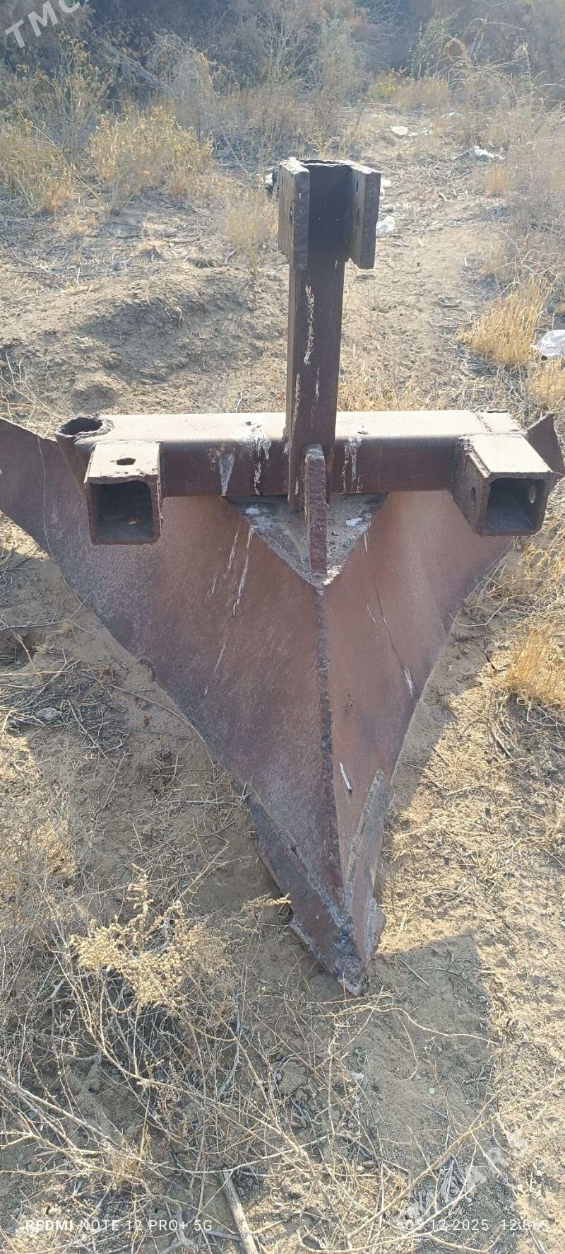 MTZ T-28 1983 - 30 000 TMT - Мары - img 5