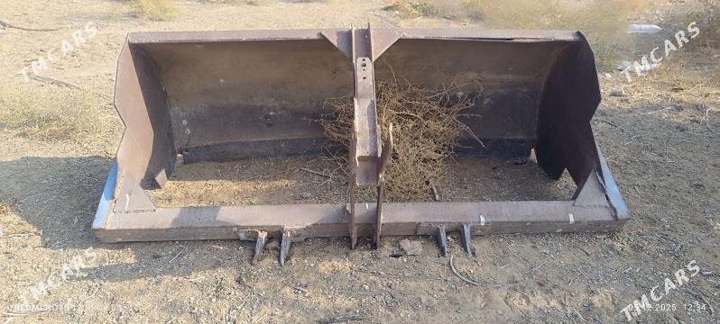 MTZ T-28 1983 - 30 000 TMT - Мары - img 7