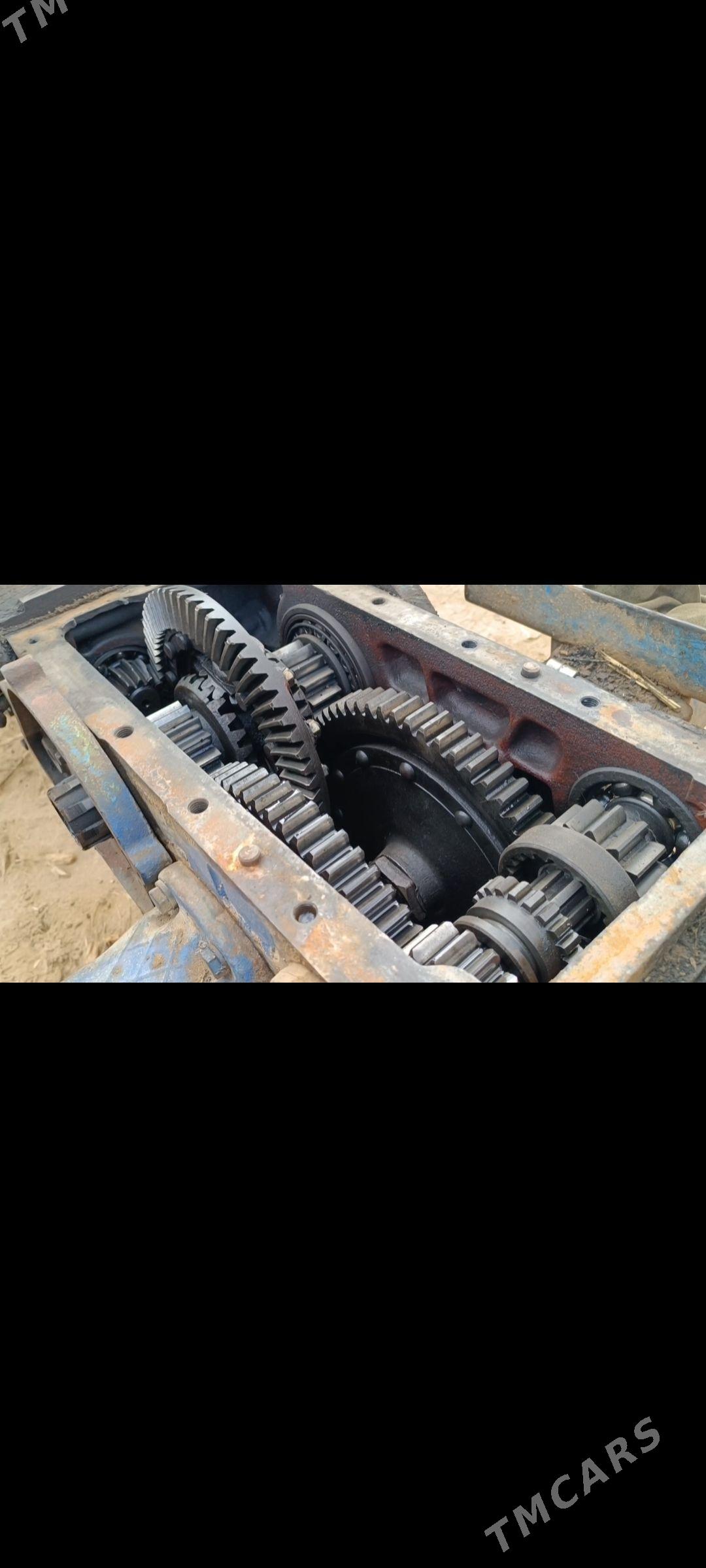 MTZ T-28 1983 - 30 000 TMT - Мары - img 9