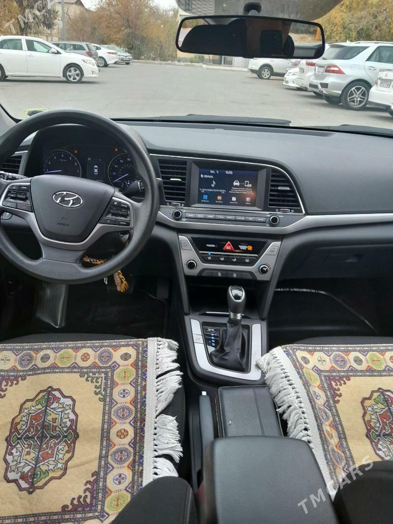 Hyundai Elantra 2017 - 198 000 TMT - 30 мкр - img 4