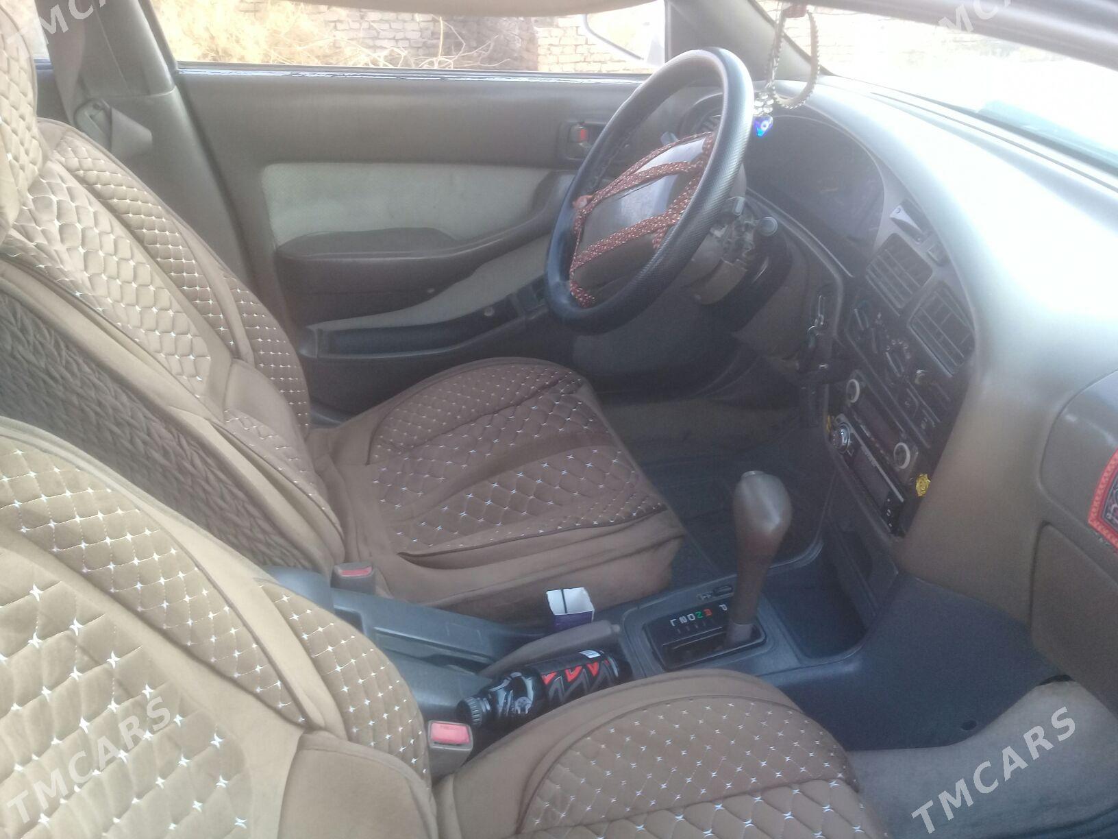 Toyota Camry 1995 - 90 000 TMT - Керки - img 3