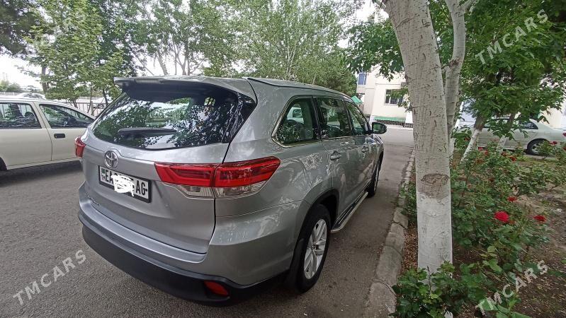 Toyota Highlander 2017 - 420 000 TMT - Türkmenbaşy şaýoly - img 3