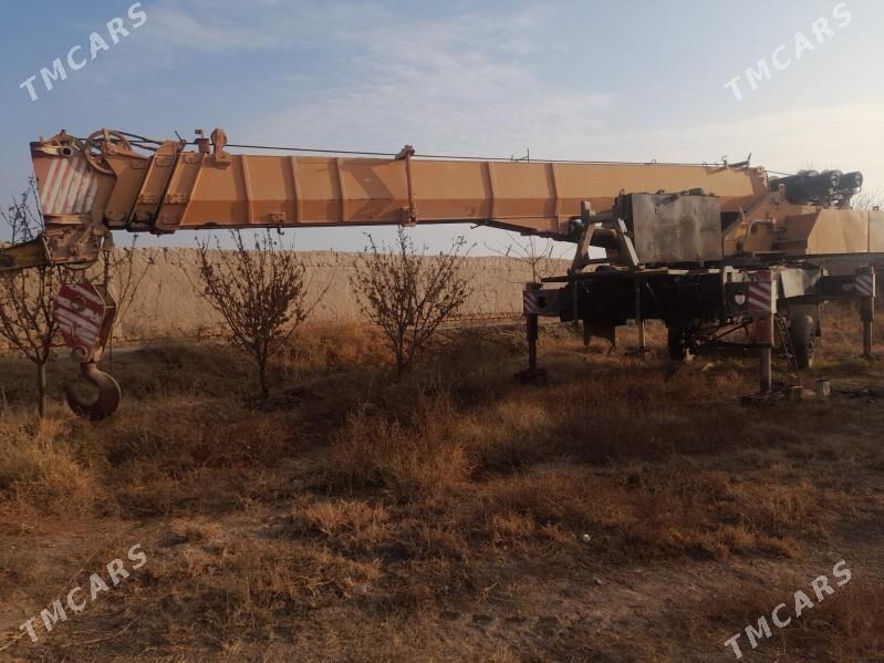 Tadano Faun Atf 60-4 1990 - 200 000 TMT - Шабатский этрап - img 6