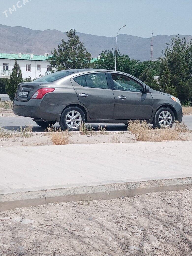 Nissan Versa 2012 - 100 000 TMT - Балканабат - img 3