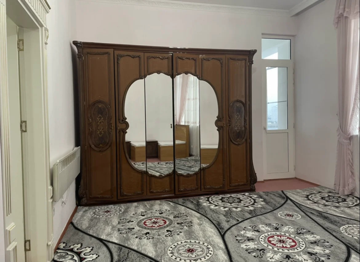 Arenda Elitka - Sowetskiý köç. (Garaşsyzlyk şaýoly) - img 2