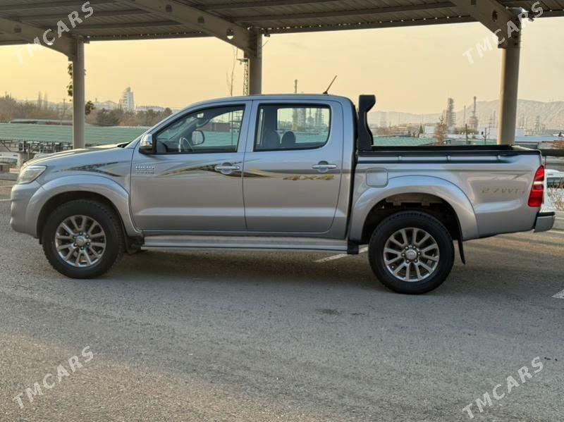 Toyota Hilux 2015 - 415 000 TMT - Туркменбаши - img 8