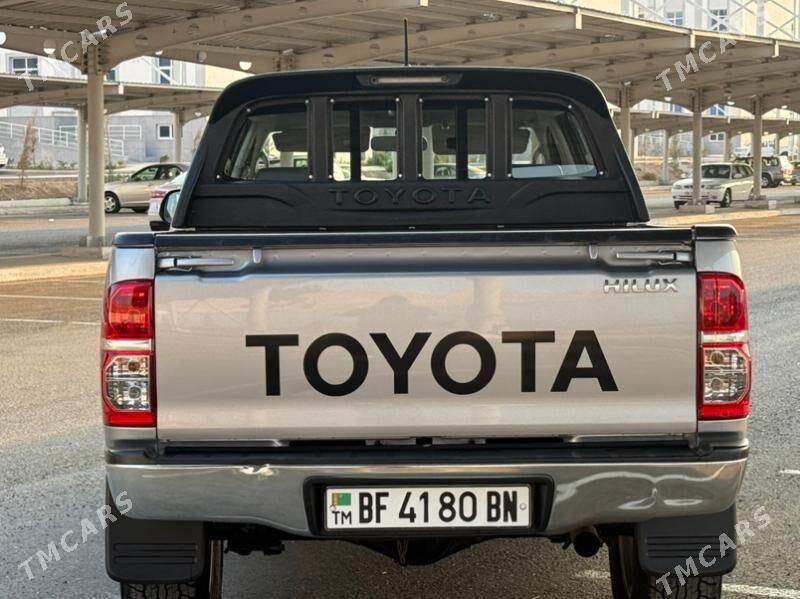 Toyota Hilux 2015 - 415 000 TMT - Туркменбаши - img 6