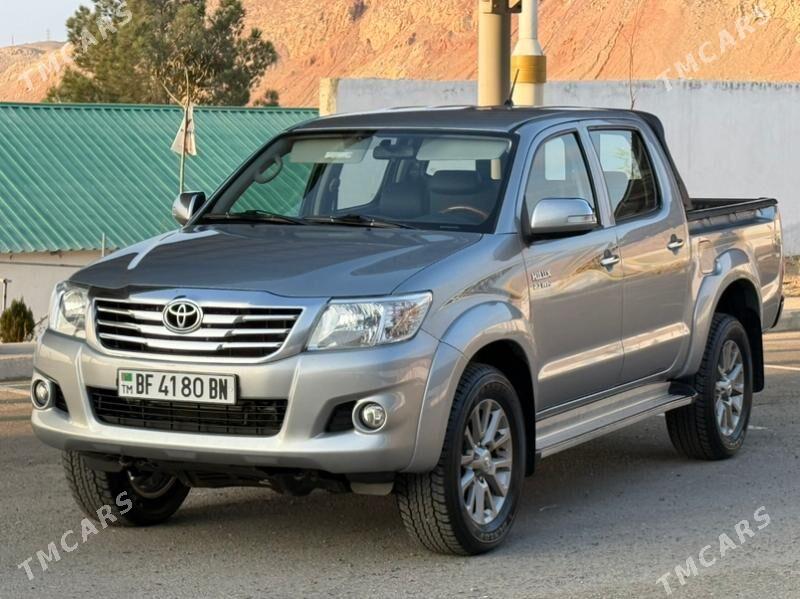 Toyota Hilux 2015 - 415 000 TMT - Туркменбаши - img 2