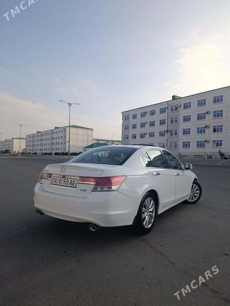 Honda Accord 2011 - 172 000 TMT - Бузмеин - img 3