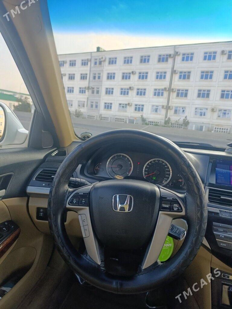 Honda Accord 2011 - 172 000 TMT - Бузмеин - img 7