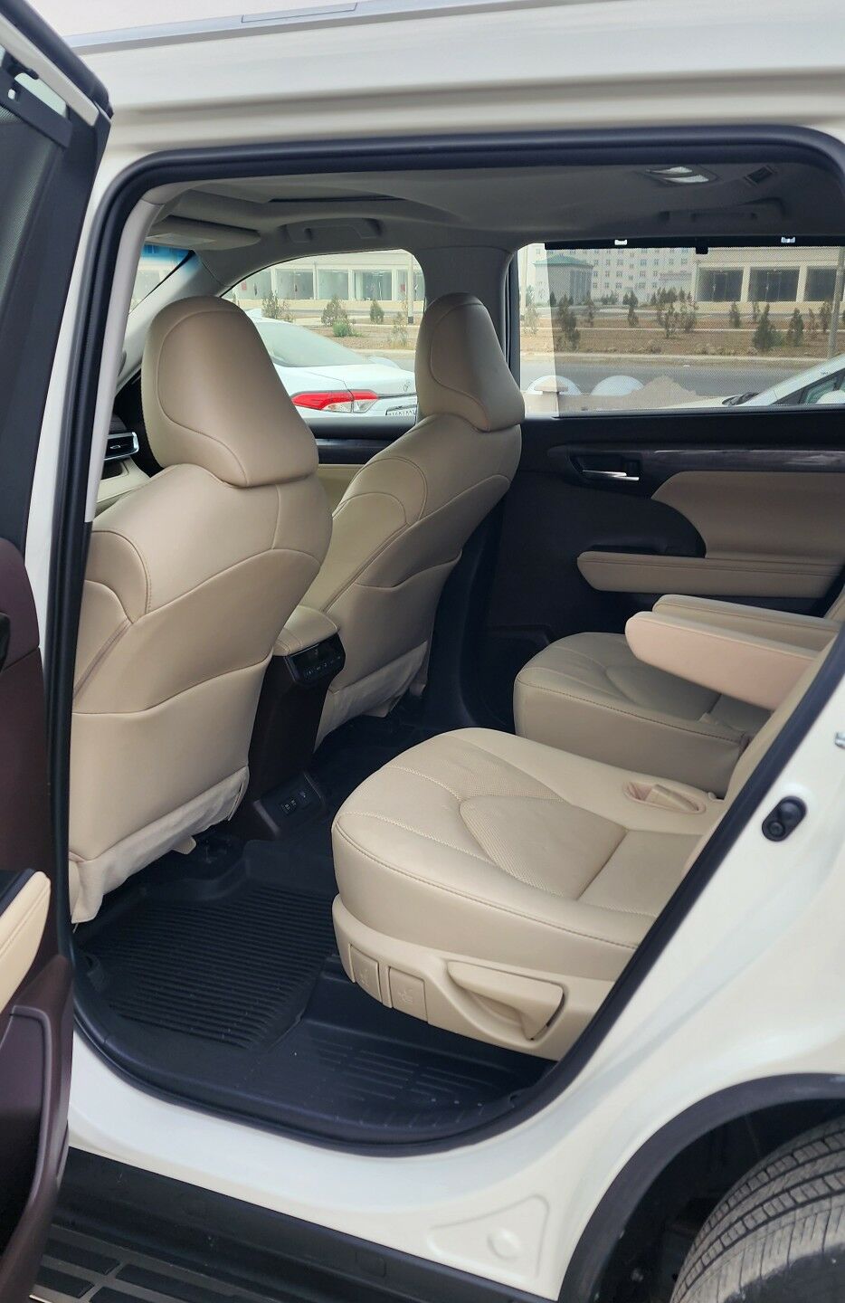 Toyota Highlander 2021 - 590 000 TMT - Мары - img 6