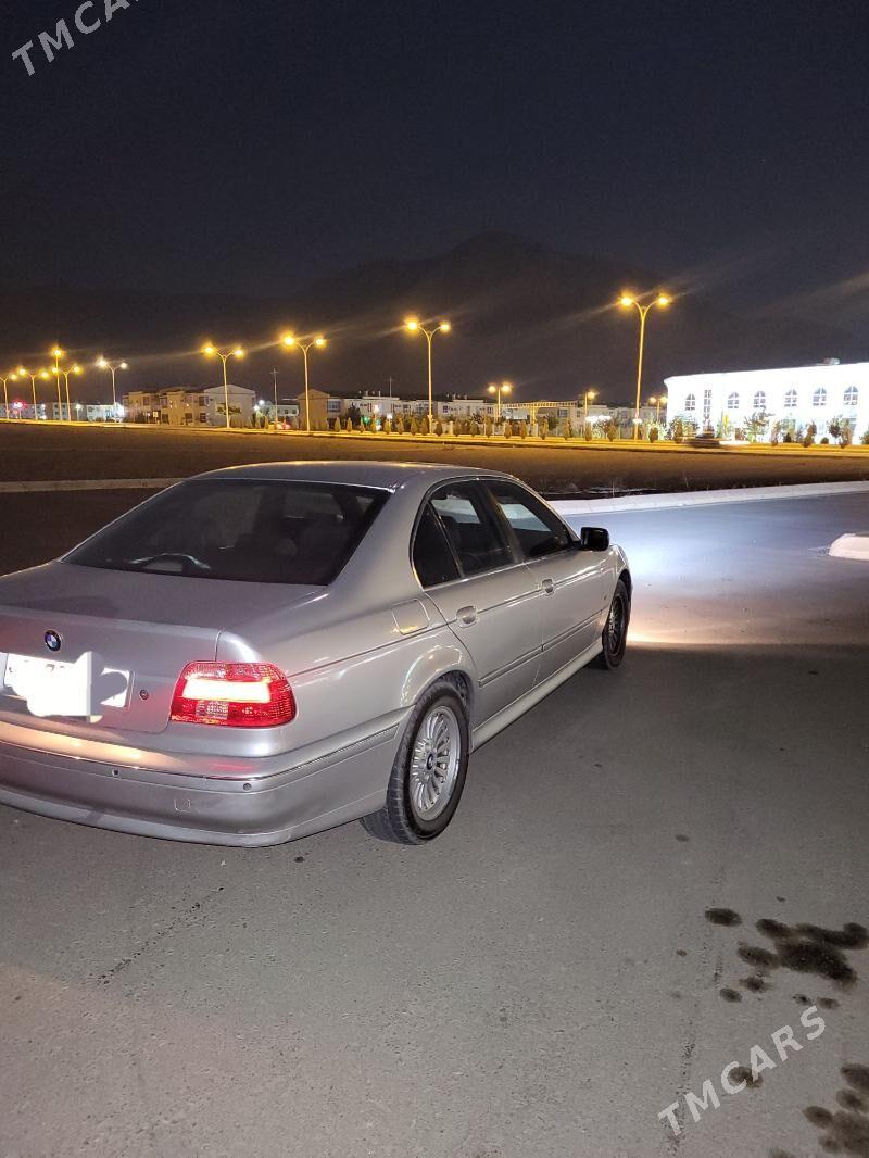 BMW E39 1999 - 100 000 TMT - Балканабат - img 3