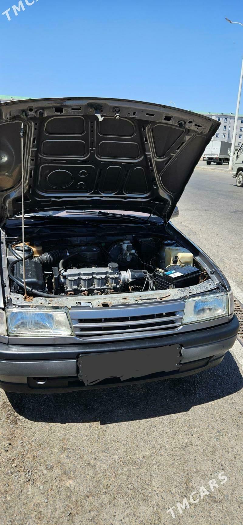 Opel Vectra 1990 - 52 000 TMT - Мары - img 7