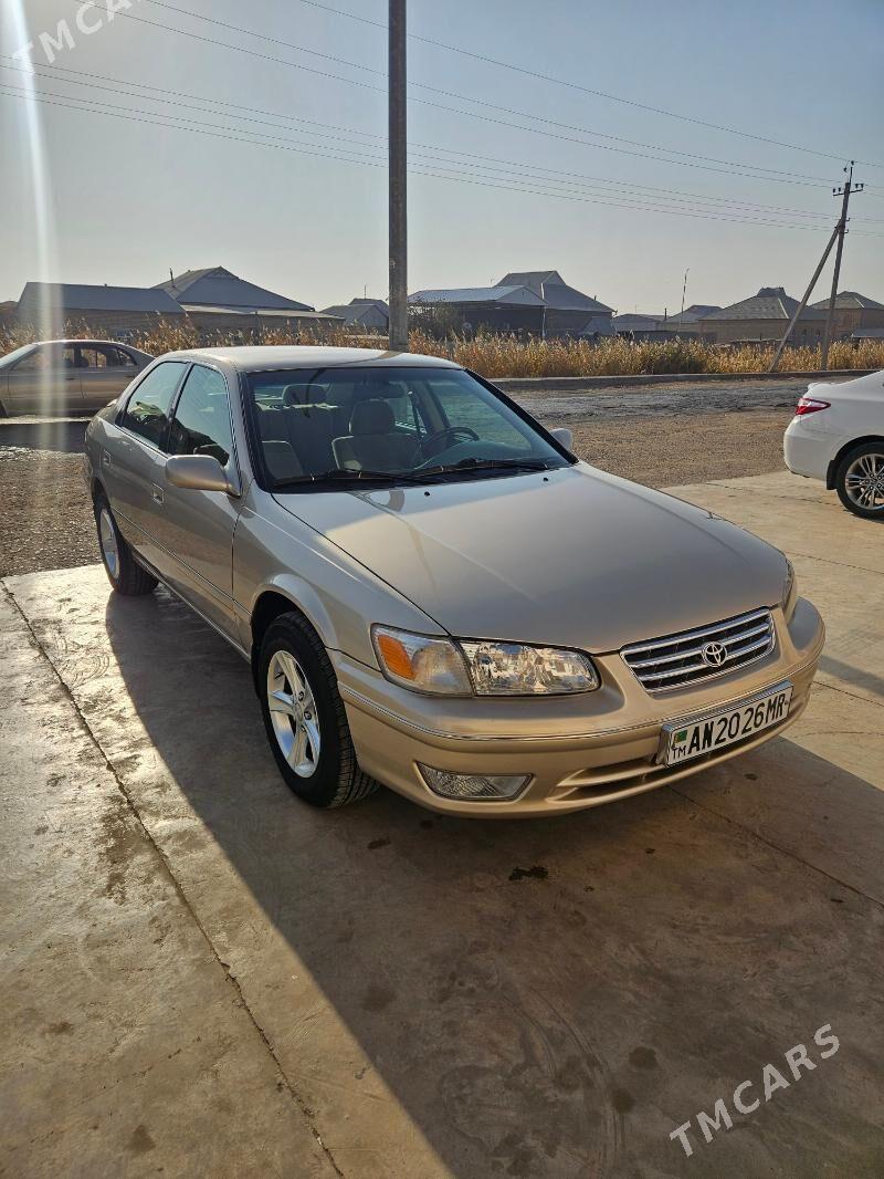 Toyota Camry 2001 - 200 000 TMT - Сакарчага - img 1