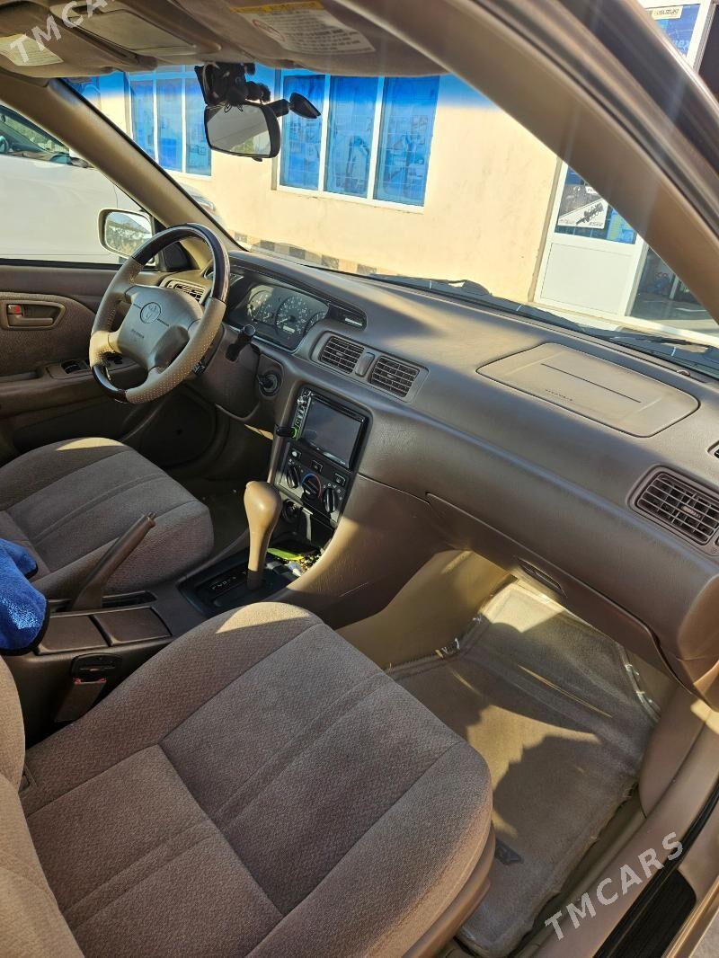 Toyota Camry 2001 - 200 000 TMT - Сакарчага - img 4