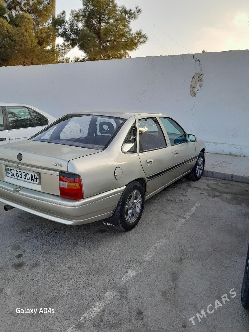Opel Vectra 1991 - 34 000 TMT - Ýaşlyk - img 4