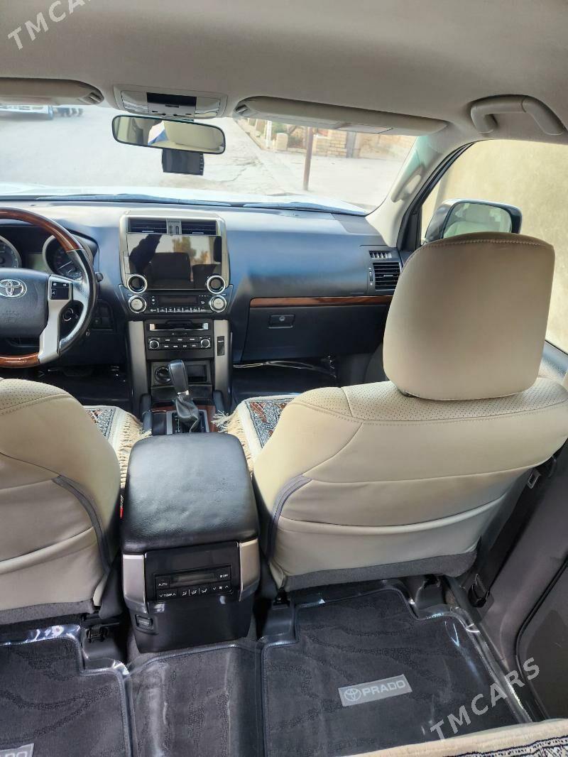 Toyota Land Cruiser Prado 2012 - 500 000 TMT - Керки - img 6