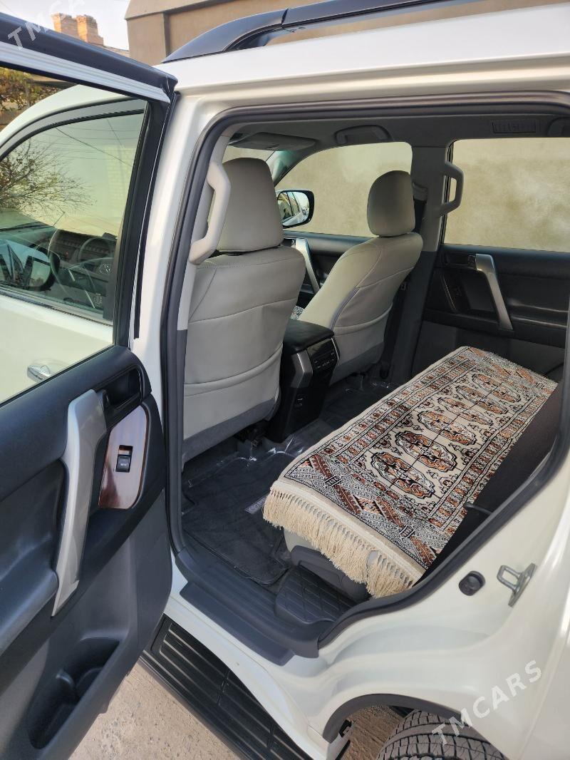 Toyota Land Cruiser Prado 2012 - 500 000 TMT - Керки - img 5