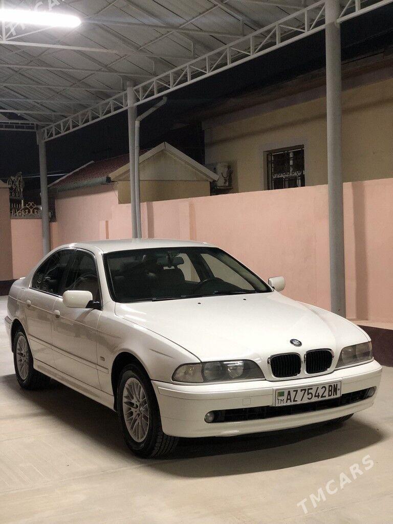 BMW E39 1999 - 110 000 TMT - Балканабат - img 3