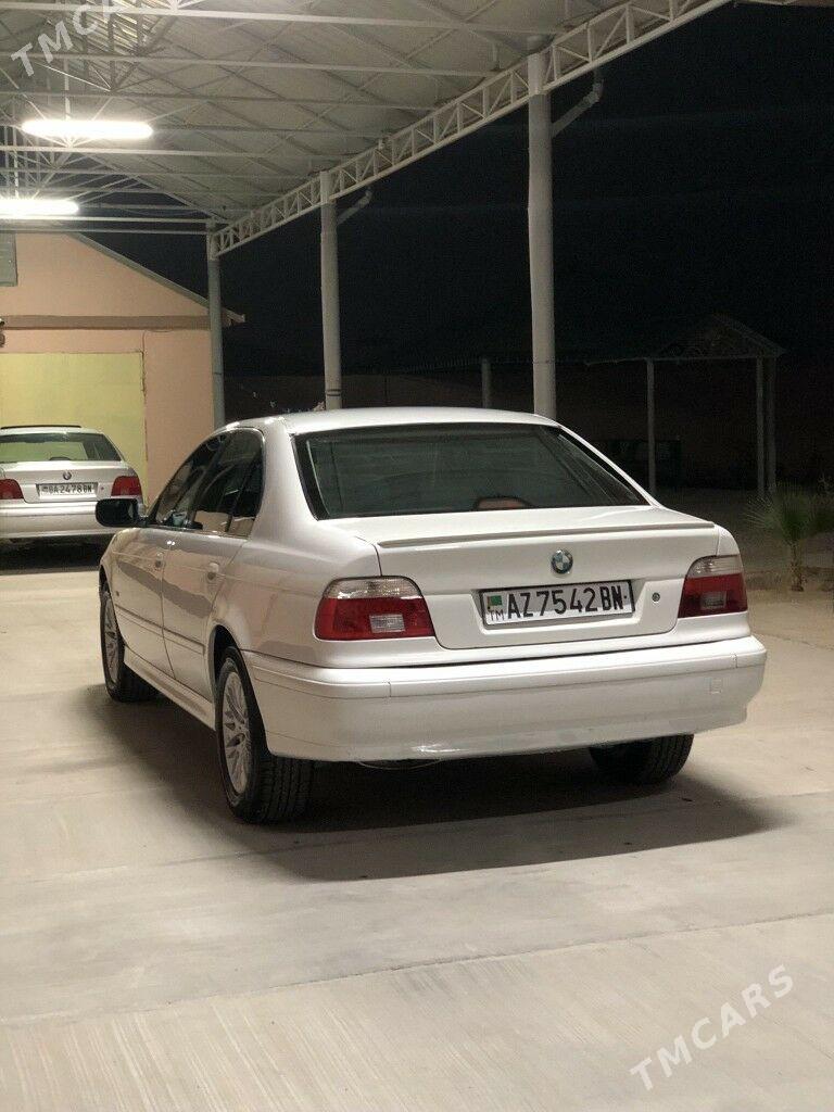 BMW E39 1999 - 110 000 TMT - Балканабат - img 4