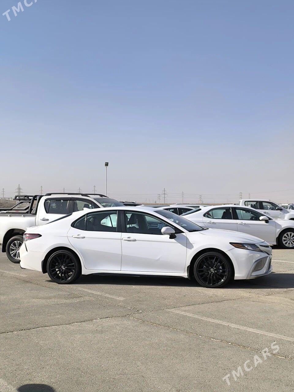 Toyota Camry 2022 - 327 500 TMT - Ашхабад - img 3