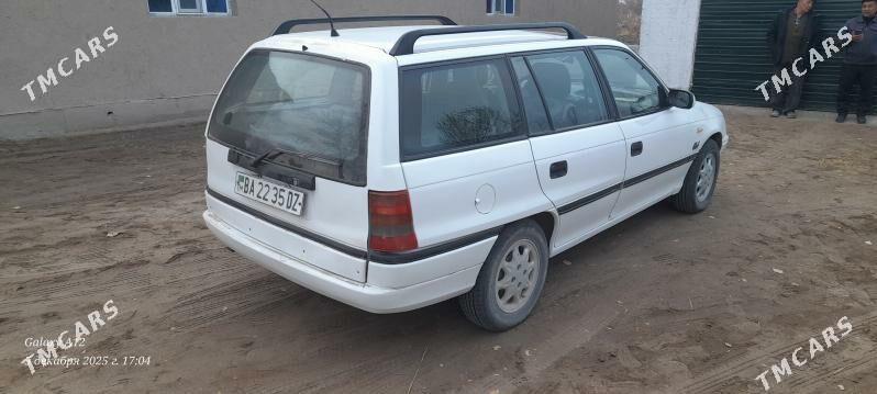 Opel Astra 1994 - 45 000 TMT - Gubadag - img 3