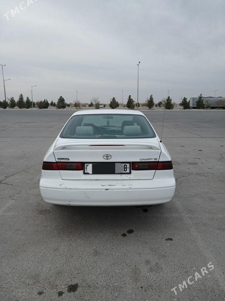 Toyota Camry 1999 - 130 000 TMT - Saýat - img 2