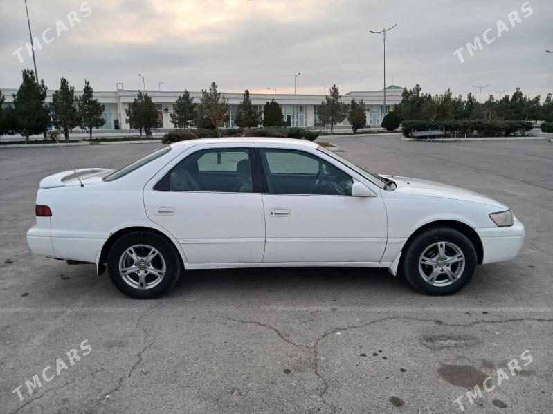 Toyota Camry 1999 - 130 000 TMT - Saýat - img 3