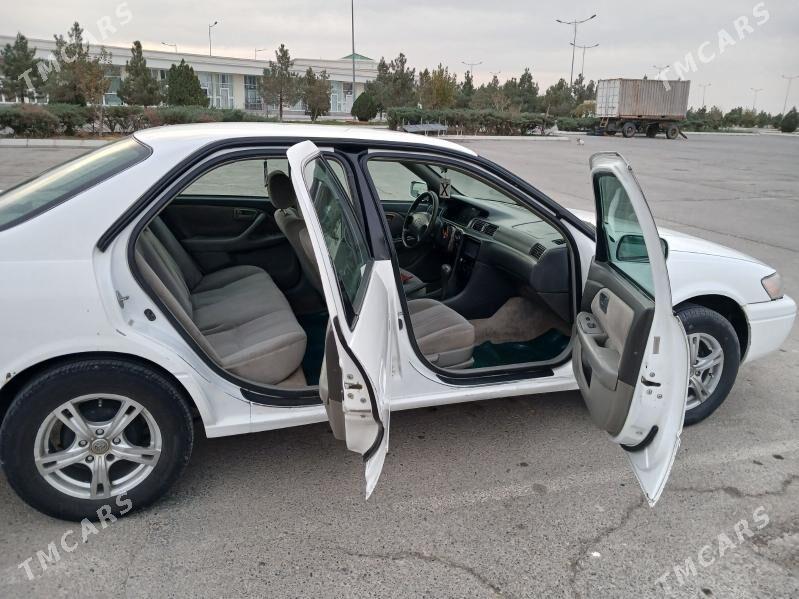 Toyota Camry 1999 - 130 000 TMT - Saýat - img 7