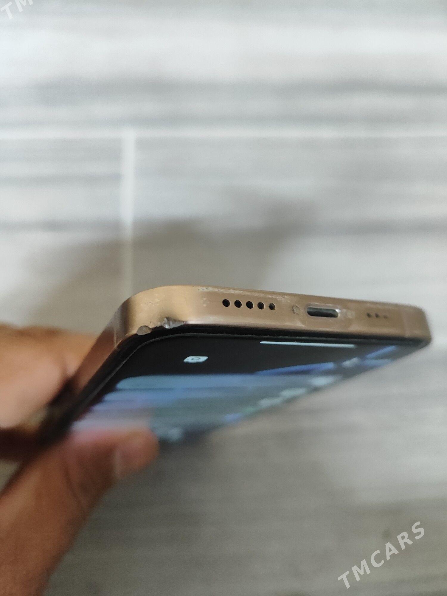 iphone xc 16 pro owurlen - Балканабат - img 4