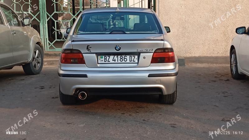 BMW E39 1999 - 104 000 TMT - Дашогуз - img 2