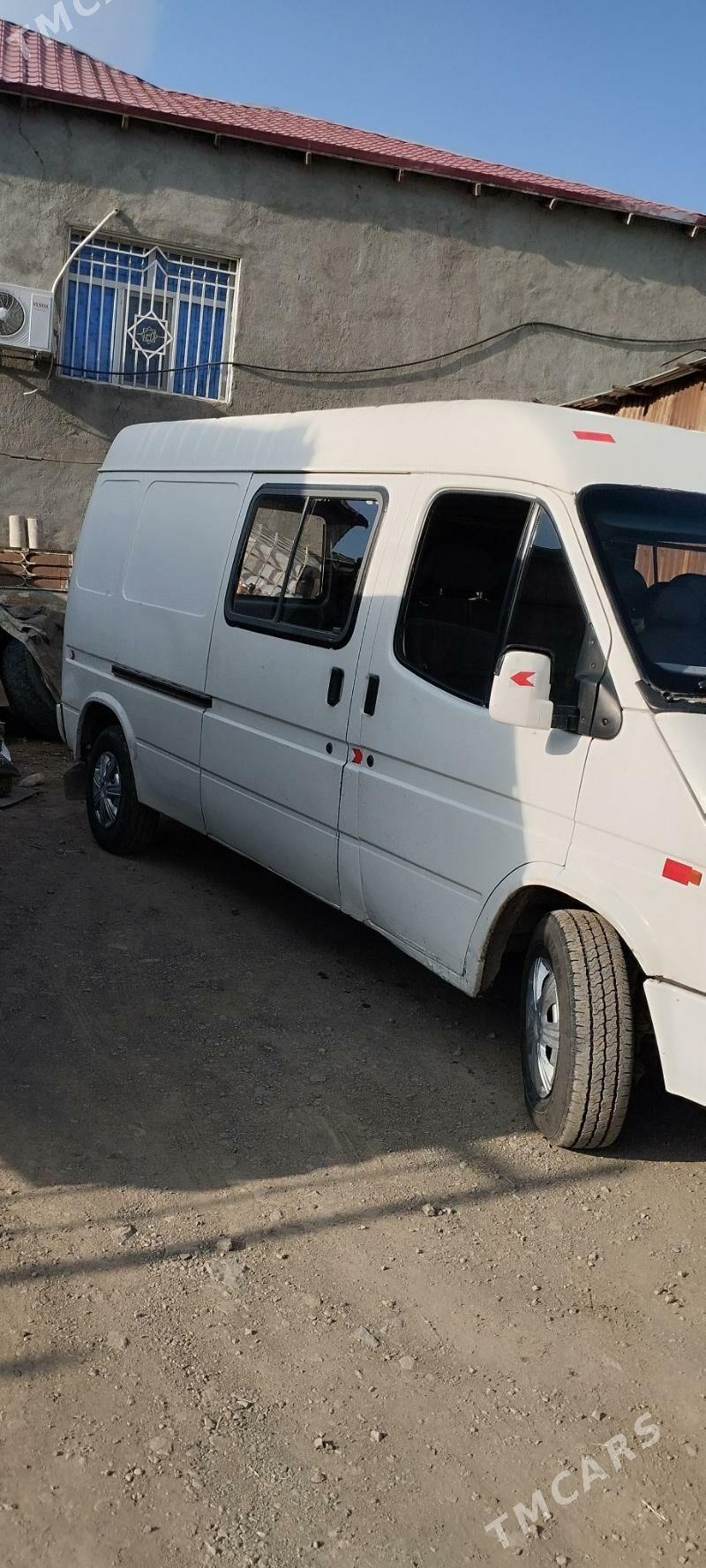 Ford Transit Connect 2009 - 50 000 TMT - Бахарден - img 4